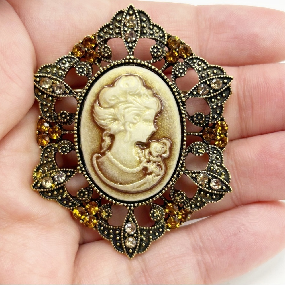 Vintage Style Victorian Lady Cameo Brooch Gold and Brown Rhinestones Retro